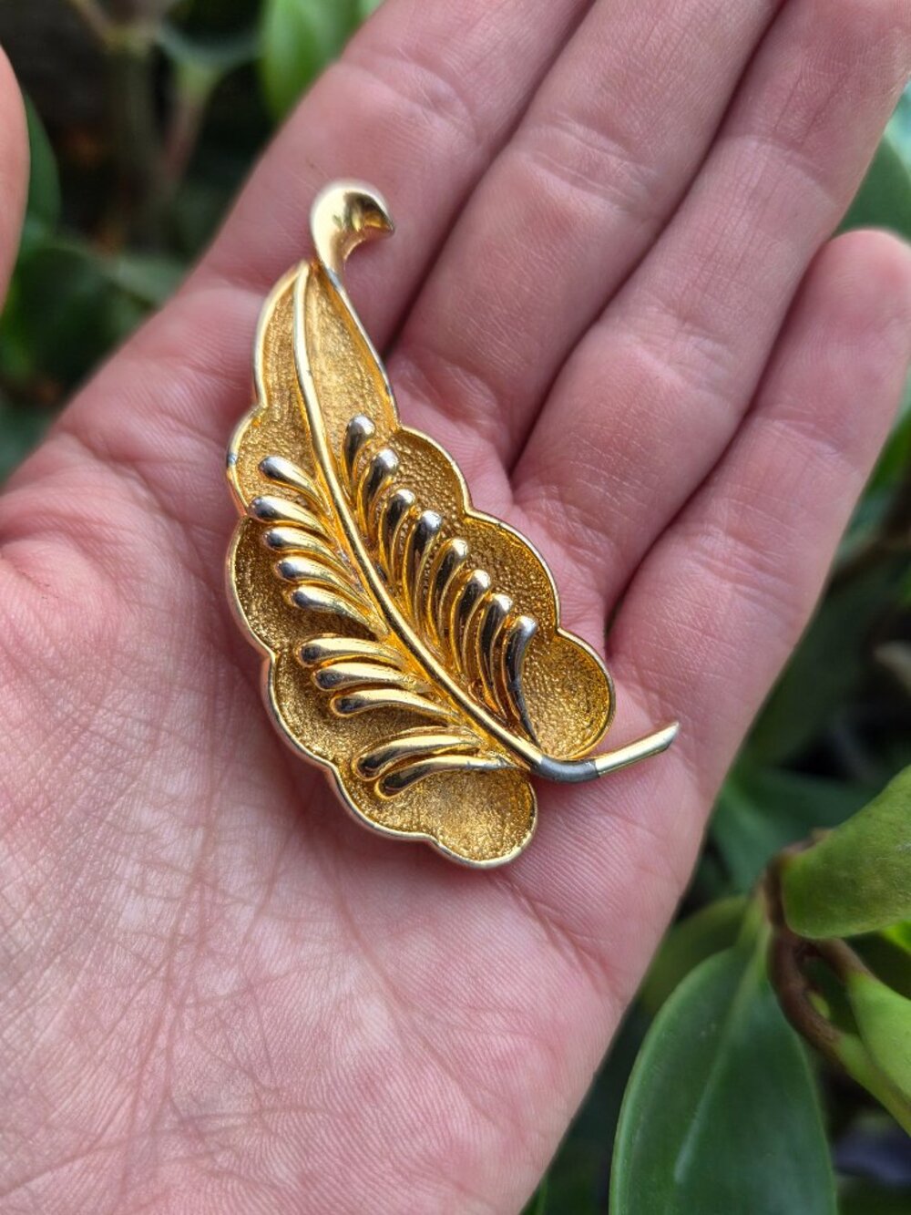 Vintage 1960s Signed Sphinx Leaf Brooch (Design A2001) – Made in UK